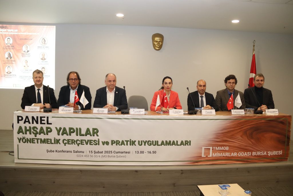 Mimarlar Odası Bursa Şubesi’nden ahşap yapılar paneli