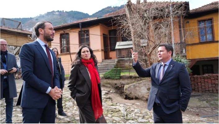 Bursa’da Fransa Başkonsolosu, Tarihi binayı ziyaret etti