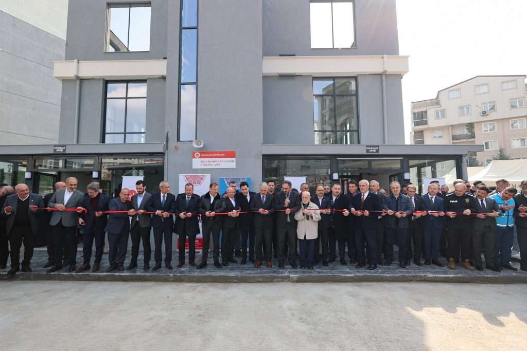 Vali Erol Ayyıldız cami açılışına katıldı