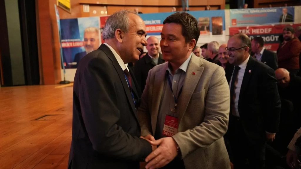 CHP Bursa Osmangazi İlçe Başkanlığı’nda Raşit Gürbüz dönemi