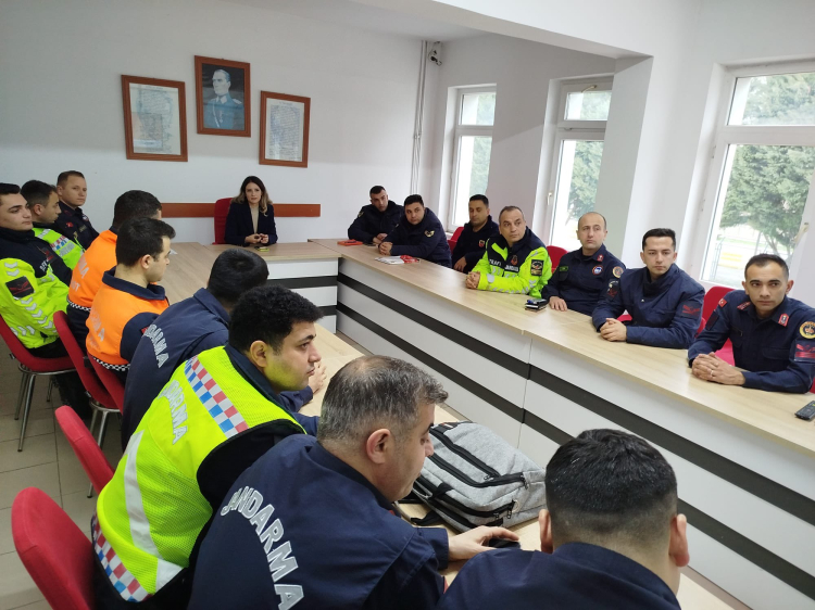 Jandarma personeline, “Madde, Tütün ve Dijital Bağımlılık” eğitimi verildi