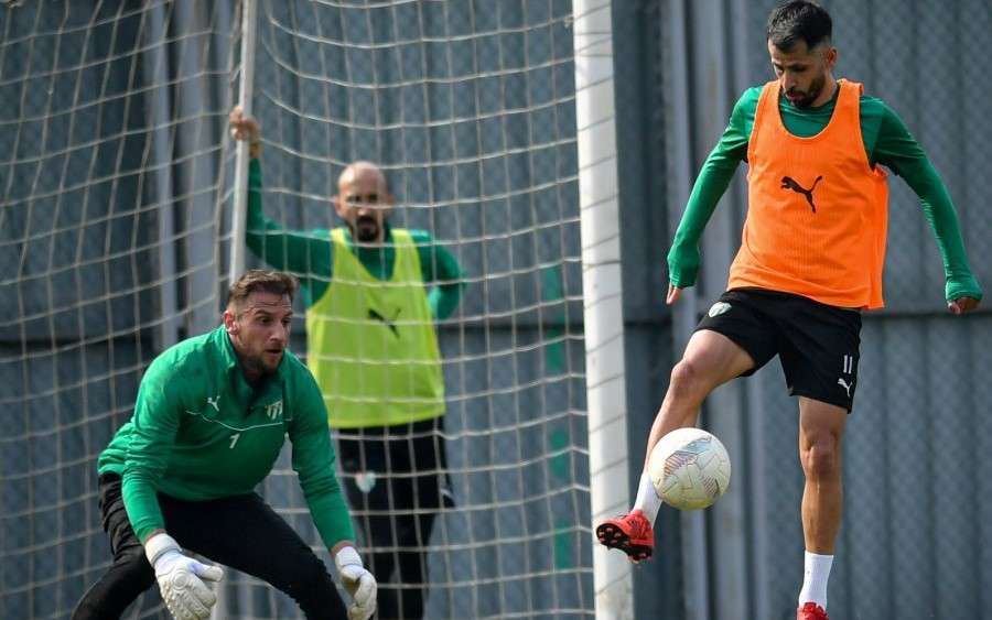 Bursaspor, Silifke Belediye Spor maçı hazırlıklarına devam ediyor