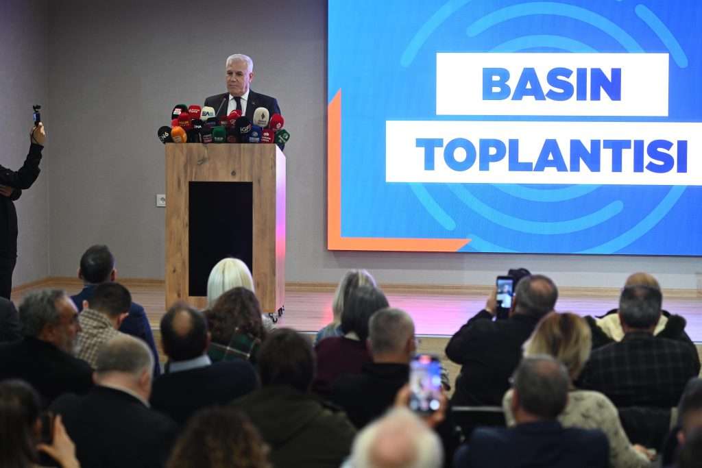 Bursa Büyükşehir Belediye Başkanı Mustafa Bozbey’den, gündemdeki tartışmalar hakkında açıklama