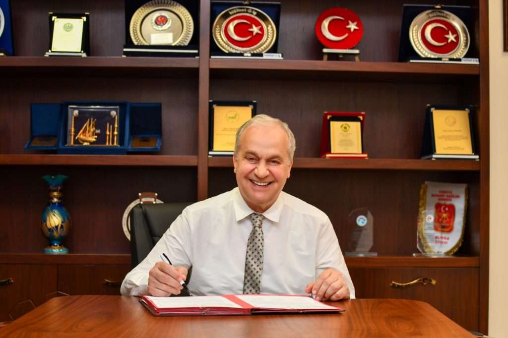 Başkan Erdem’den Tıp Bayramı mesajı