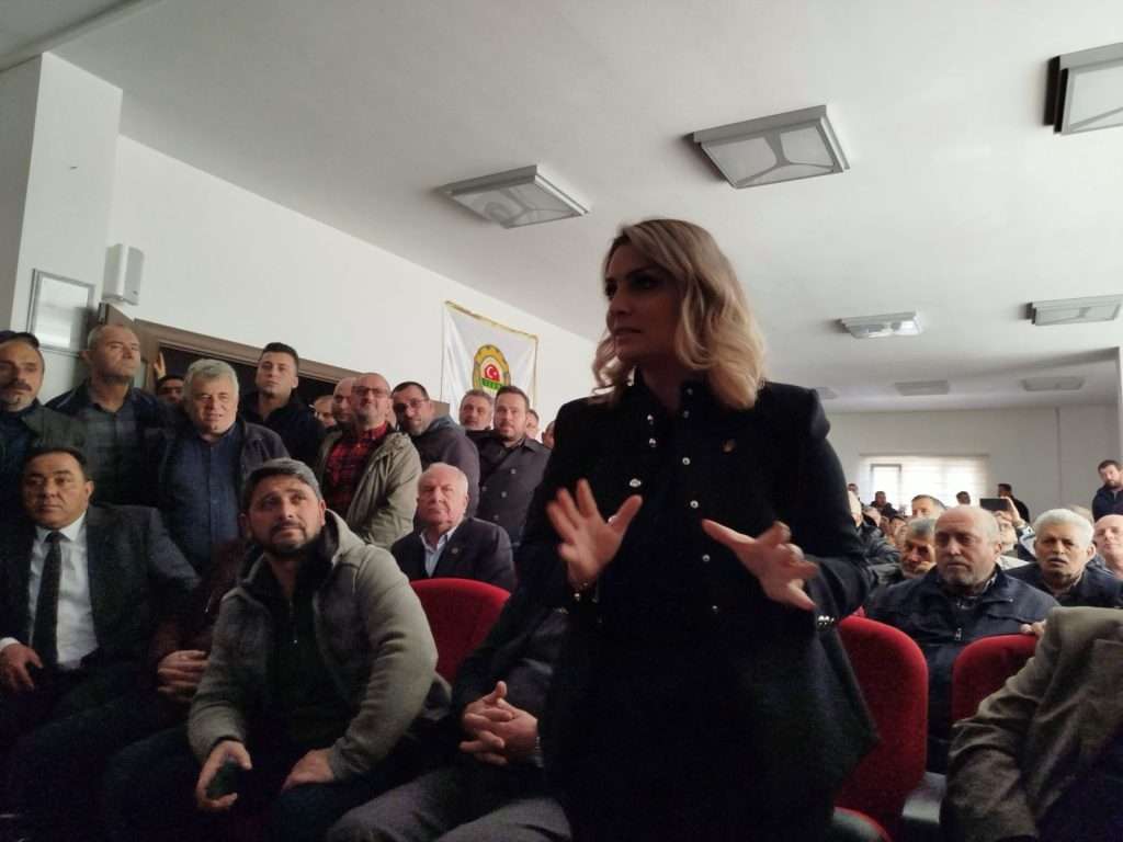 CHP Orhangazi İlçe Başkanı Berna İl: “Su Kısıtlaması Önce Sanayiye Uygulanmalı!”