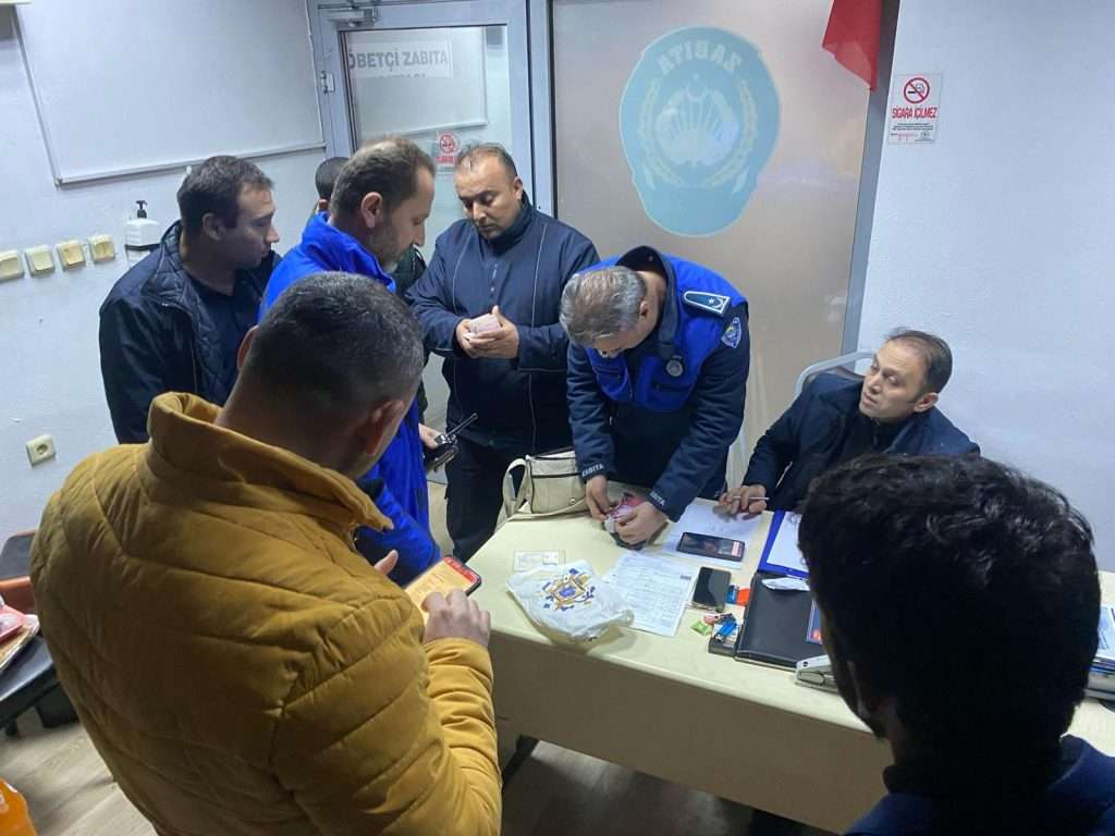 Gemlik zabıtasından dilenci takibi