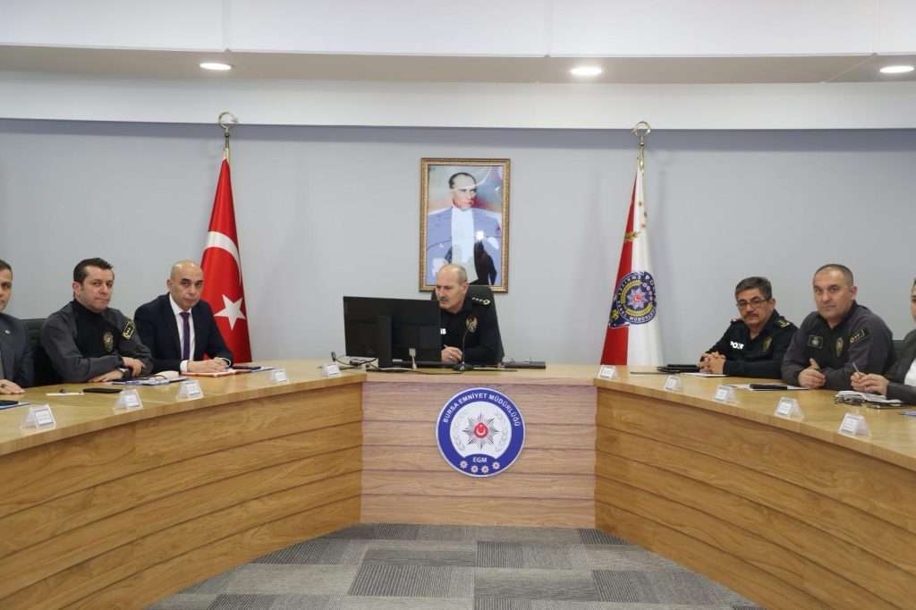 Bursa Emniyet Müdürlüğü aylık değerlendirme toplantısı gerçekleştirildi