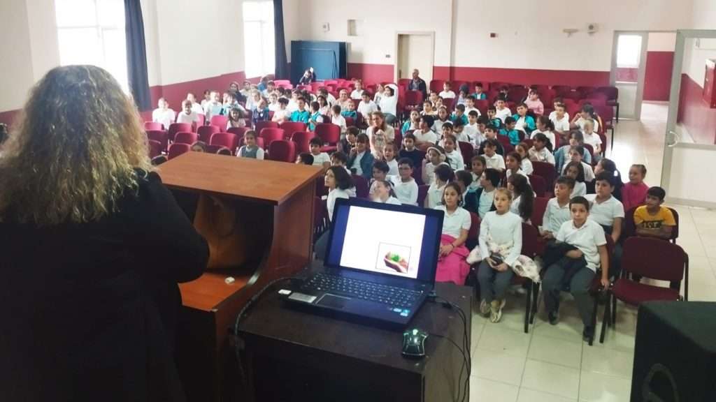 Öğrencilere “Çevre ve Deniz Kirliliği” farkındalık semineri