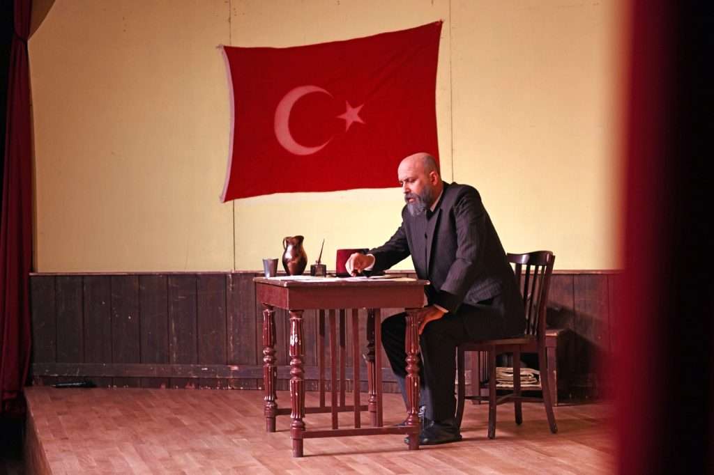 Mehmet Akif Ersoy’un hayatı tiyatro sahnesinde