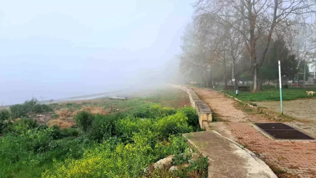 İznik’te Sis Gölü Kapladı