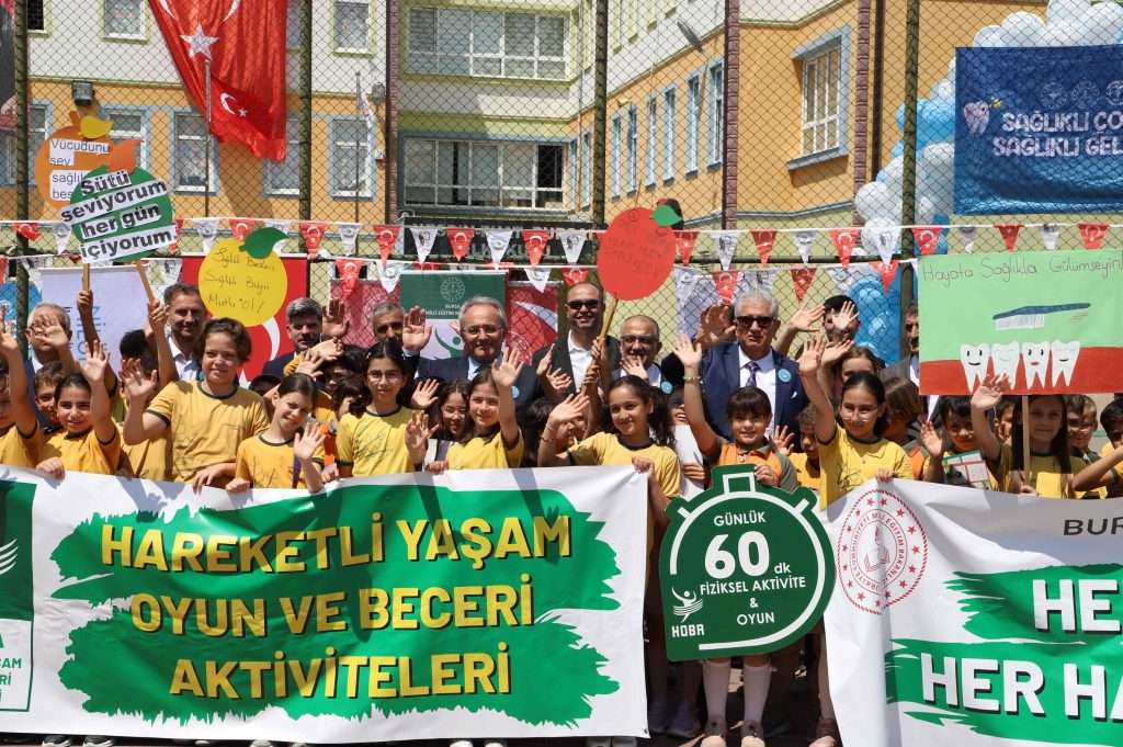 Bursa’da Sağlık Elçileri Yetişiyor: “Sağlıklı Çocuk, Sağlıklı Gelecek” Programı Başladı