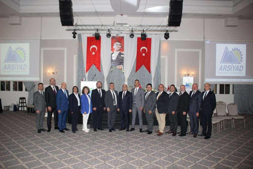 Güven Tazeleyen Başkan Erdinç Acar