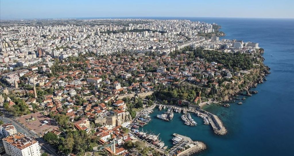 Emekli olan valizini toplayıp oraya taşınıyor: Türkiye’nin en çok göç alan şehirleri belli oldu