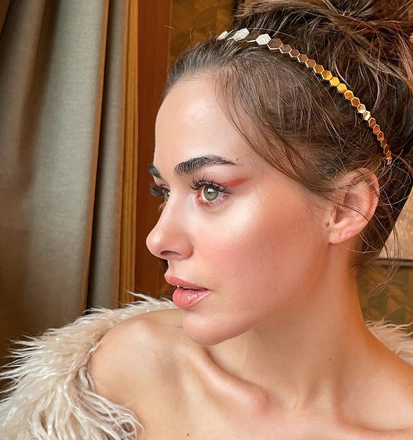 Hande Soral'ın Kardeşi Bensu Soral Kimdir? Bensu Soral Kaç Yaşında, Nereli? Hande Soral'ın Kardeşi Bensu Soral Kimdir? Bensu Soral Kaç Yaşında, Nereli?