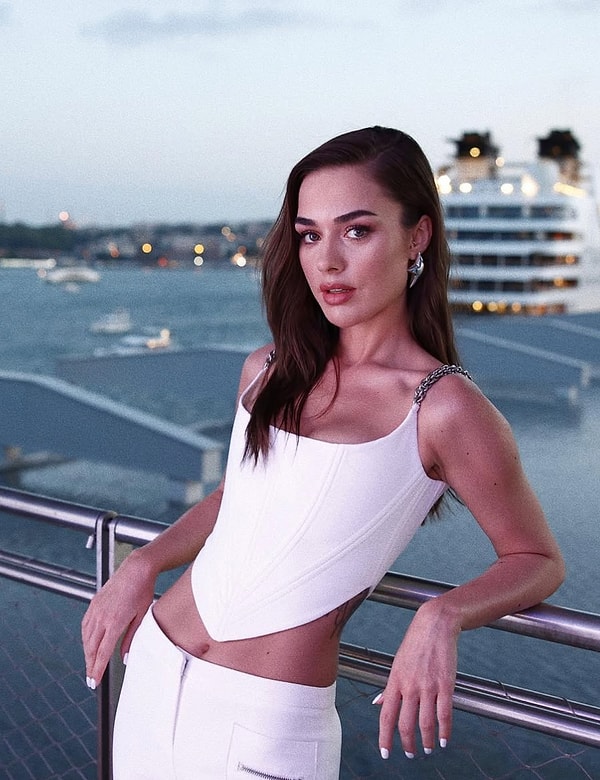 Hande Soral'ın Kardeşi Bensu Soral Kimdir? Bensu Soral Kaç Yaşında, Nereli? Hande Soral'ın Kardeşi Bensu Soral Kimdir? Bensu Soral Kaç Yaşında, Nereli?