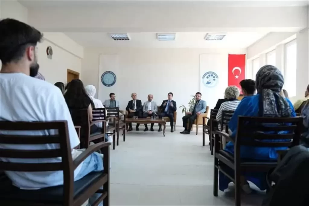 Kaymakam Tuna’dan Öğrencilere Destek