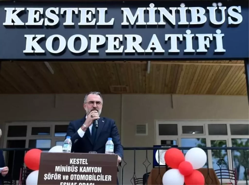 Kestel Minibüs Kooperatifinin Yenilenen Alanı Hizmete Açıldı