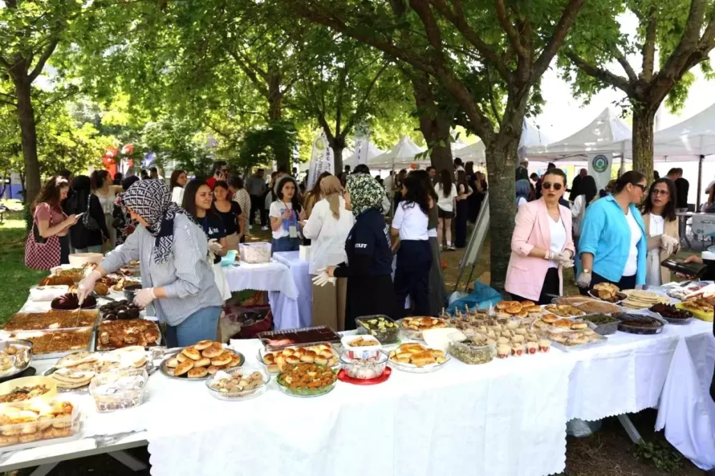 Uludağ Üniversitesi’nde 12. Tomurcuk Şenliği