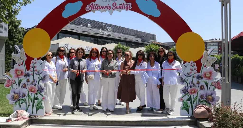 YASAV’dan bahara dayanışmalı ‘merhaba’