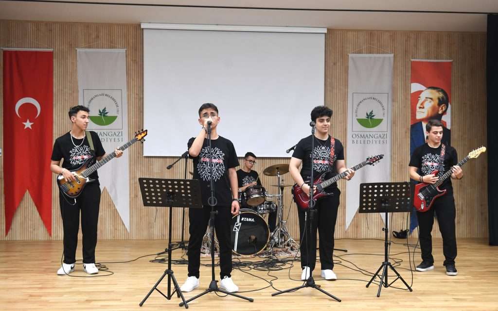 Öğrenciler Doğayı Korumak İçin Yarıştı