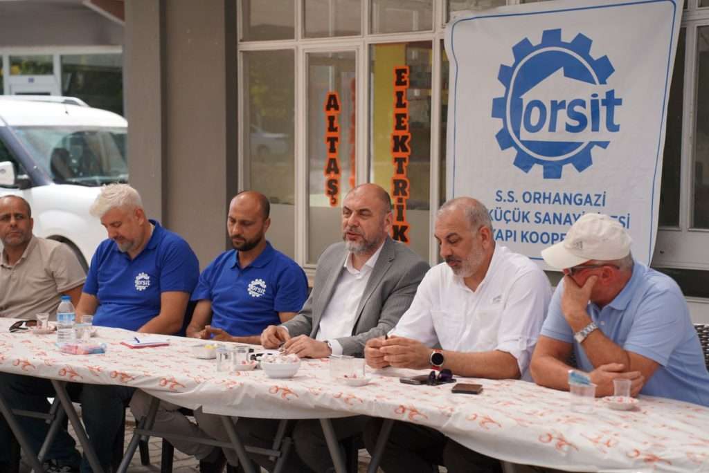 Başkan Aydın, Esnafla Aynı Masada: Küçük Sanayi Sitesi’nde Sorunlara Yerinde Çözüm Arayışı