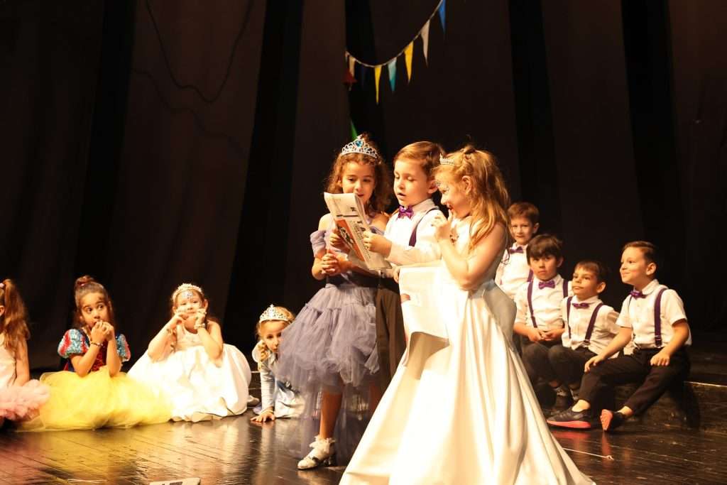 Nilüfer’li Minikler Drama Gösterileri İle Alkış Topladı