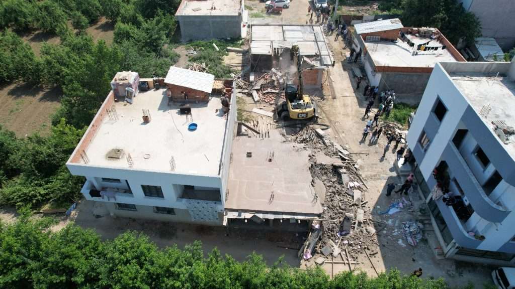 Yıldırım Belediyesi, 80’i 2025’te Olmak Üzere Son İki Yılda 261 Kaçak Binayı Yıktı