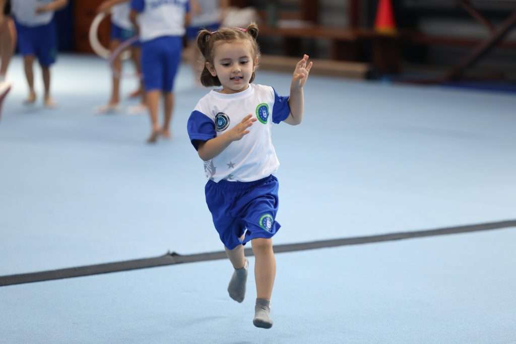 Yaz Spor Okulları’nda Çocuklar Sertifikalarına Kavuştu