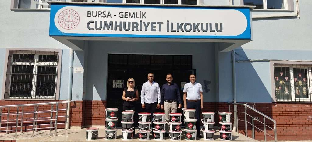 Gemlik Kent Konseyi ve Filli Boyadan Eğitime Renkli Destek