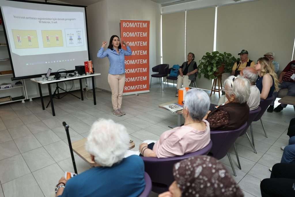 Nilüfer’de Yaşlılara Egzersizin Önemi Anlatıldı