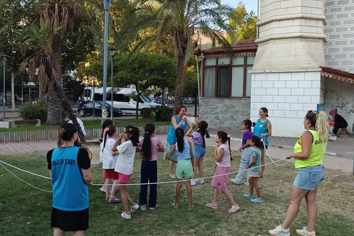 Gemlik’te Geleneksel Sokak Oyunları Festivali