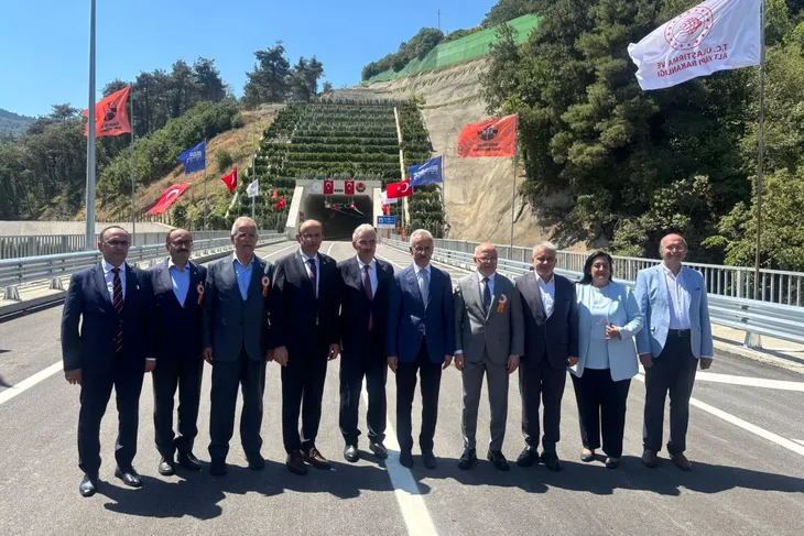 Bursa Ulaşım Ağı Genişliyor… Doğancı Tüneli Açıldı