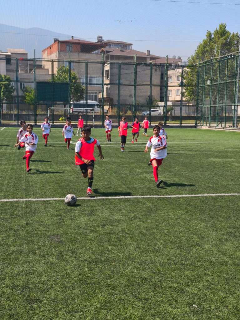 Kuran Kursları Arası Futbol Turnuvası Başladı