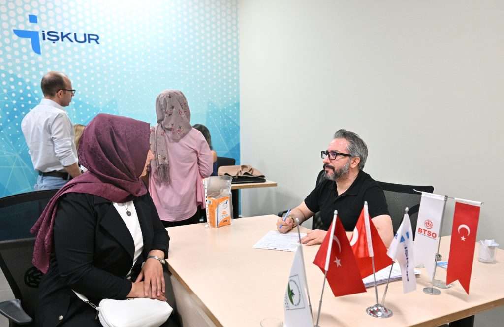 İş Arayanlar İle İşverenler BTSO İstihdam Merkezi’nde Buluşuyor