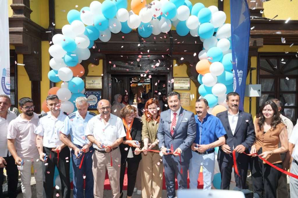 Yenişehir’de Tarihi Sarı Köşk Sosyal Hayata Kazandırıldı