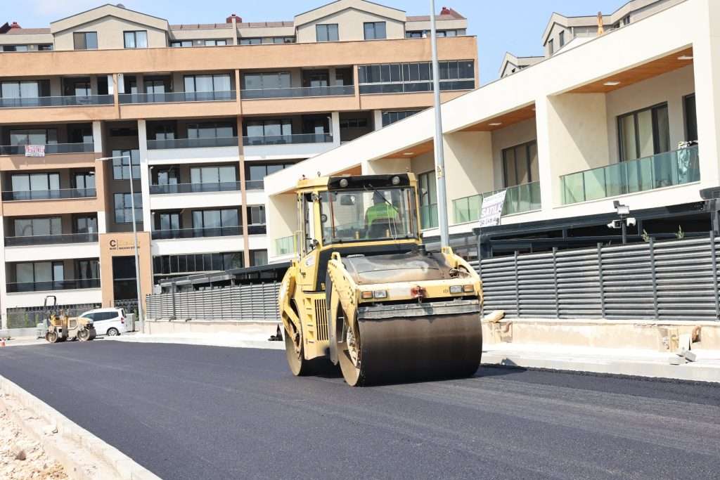 Balkan Mahallesi’nde Yollar Asfaltlanıyor