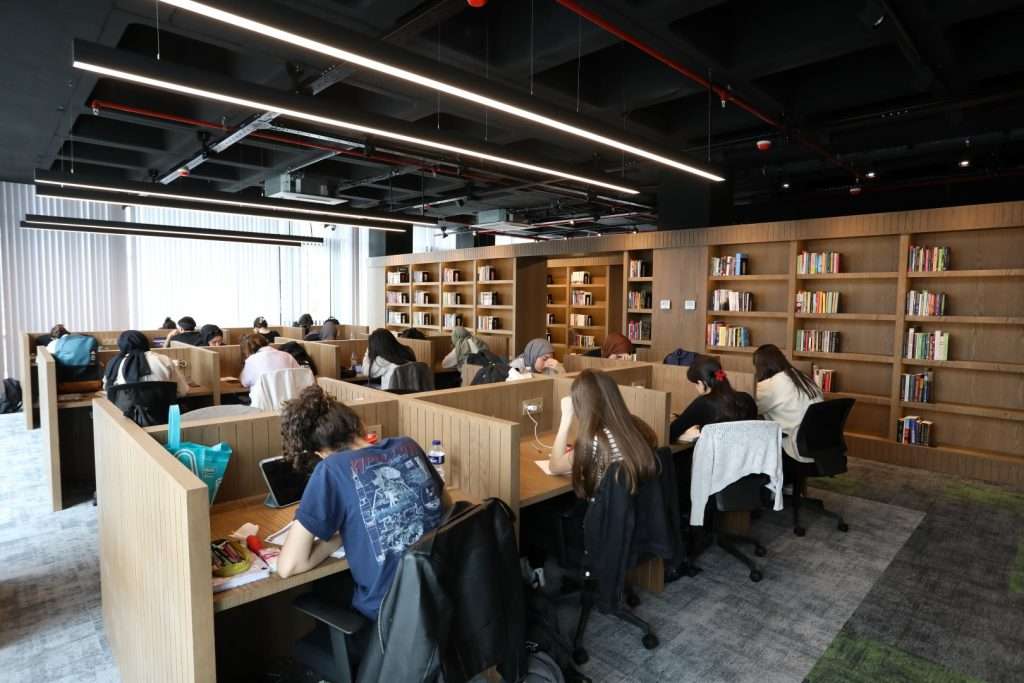 Nöbetçi Kütüphaneler Meyvelerini Vermeye Devam Ediyor
