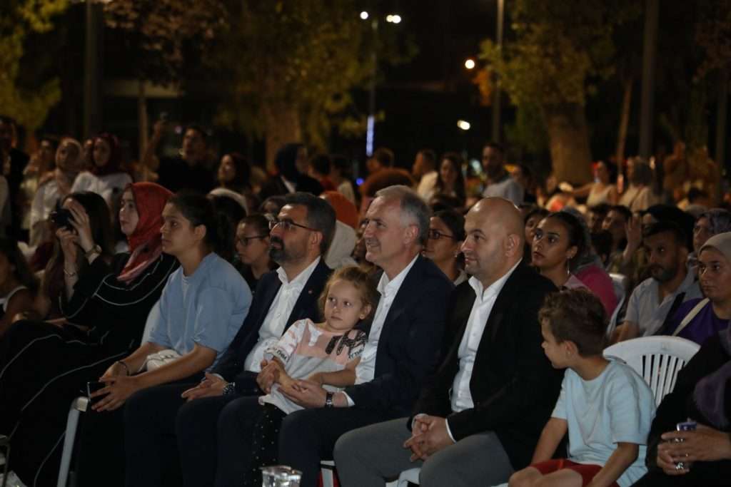 İnegöl Aydın Şahin İle Coştu