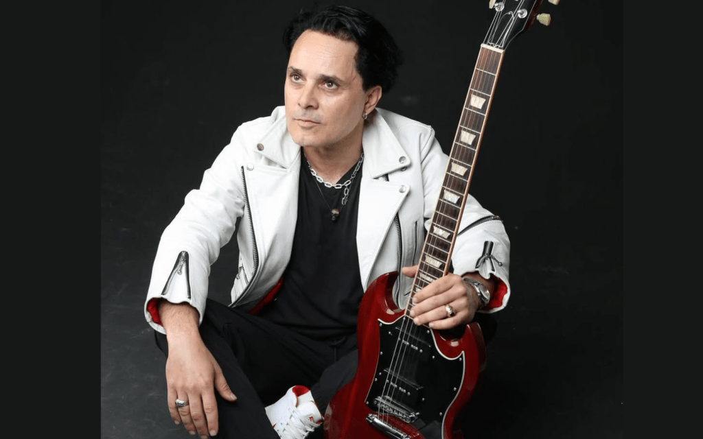 Cingi Bursa’da Rock’ın Kalbine İndi