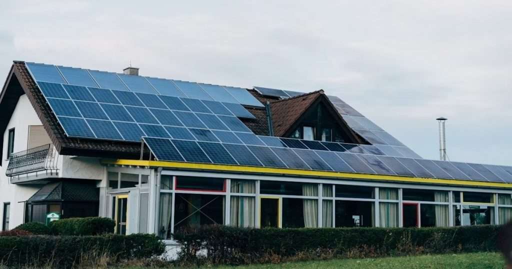 Yenilenebilir Enerji Yatırımlarında Villa Tipi Sistemler Öne Çıkıyor