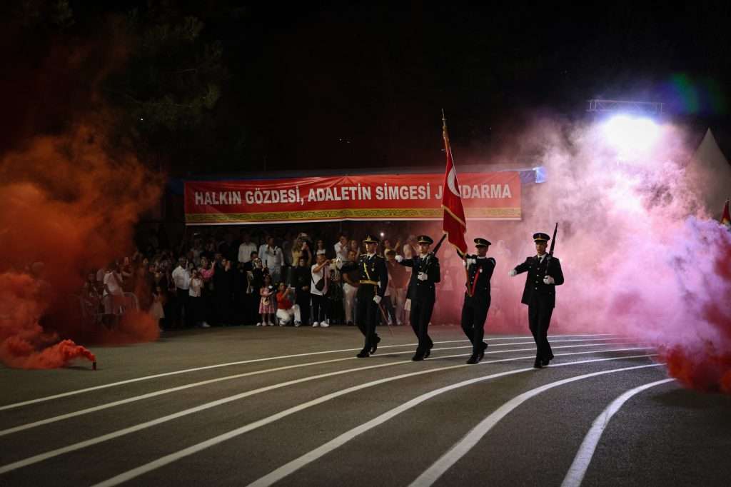 Bursa Işıklar Jandarma Astsubay Meslek Yüksekokulu Komutanlığı Mezuniyet Töreni Gerçekleştirildi