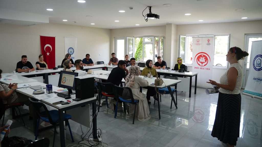 ‘Aile Akademisi’nin İlk Nikahını Başkan Yılmaz Kıydı