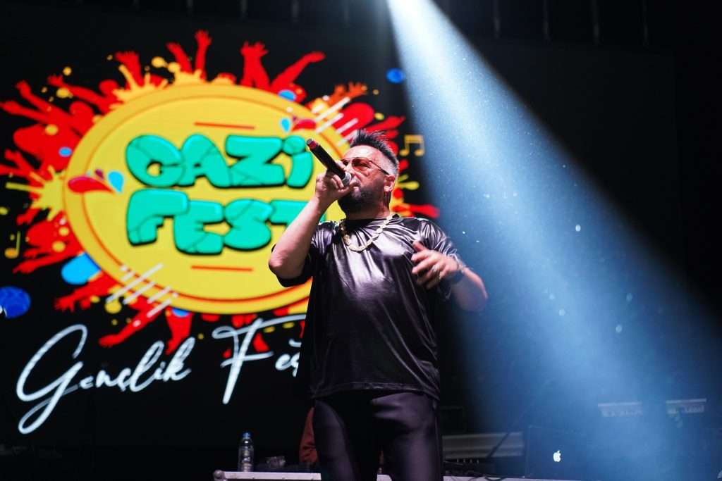 GaziFest Gençlik Festivali’nde Selin Geçit ve Ragga Oktay Rüzgarı