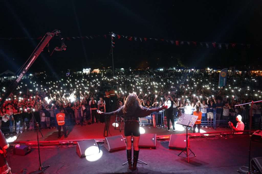 GaziFest’te İkinci Gün: Orhangazi Gençliği İznik Gölü Kıyısında Festivalin Keyfini Çıkarttı
