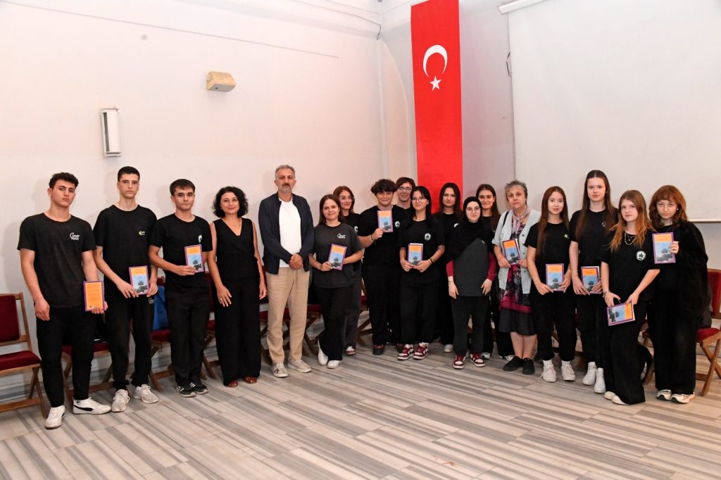 Osmangazi’den “Hüyükteki Nar Ağacı” Okuma Atölyesi