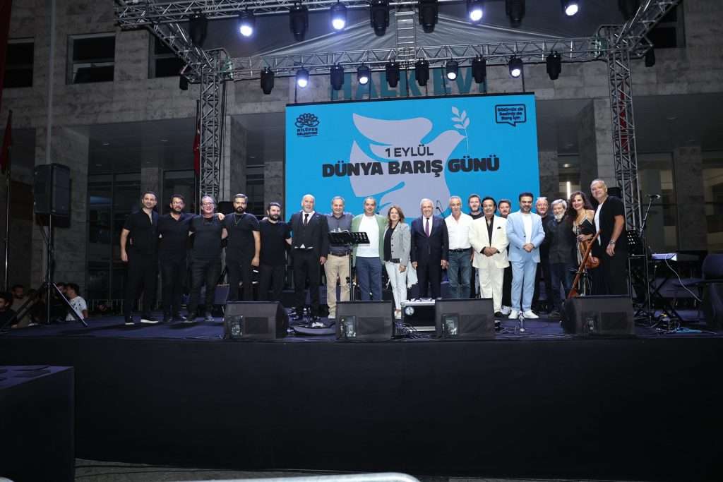 “Sözümüz De Sesimiz De Barış İçin”