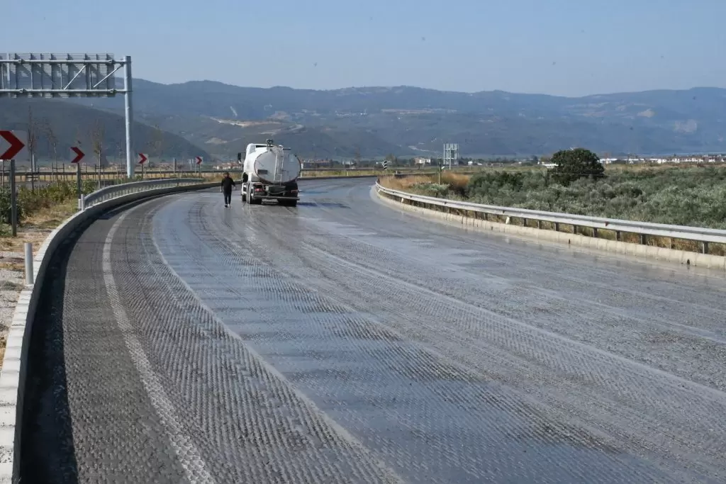 İznik Çevre Yolunda Ulaşım Daha Konforlu Hale Geliyor