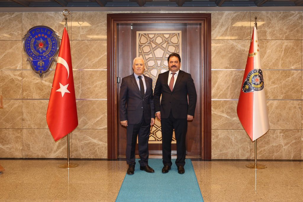 Mustafa Bozbey’den İl Emniyet Müdürü Gökce’ye Ziyaret