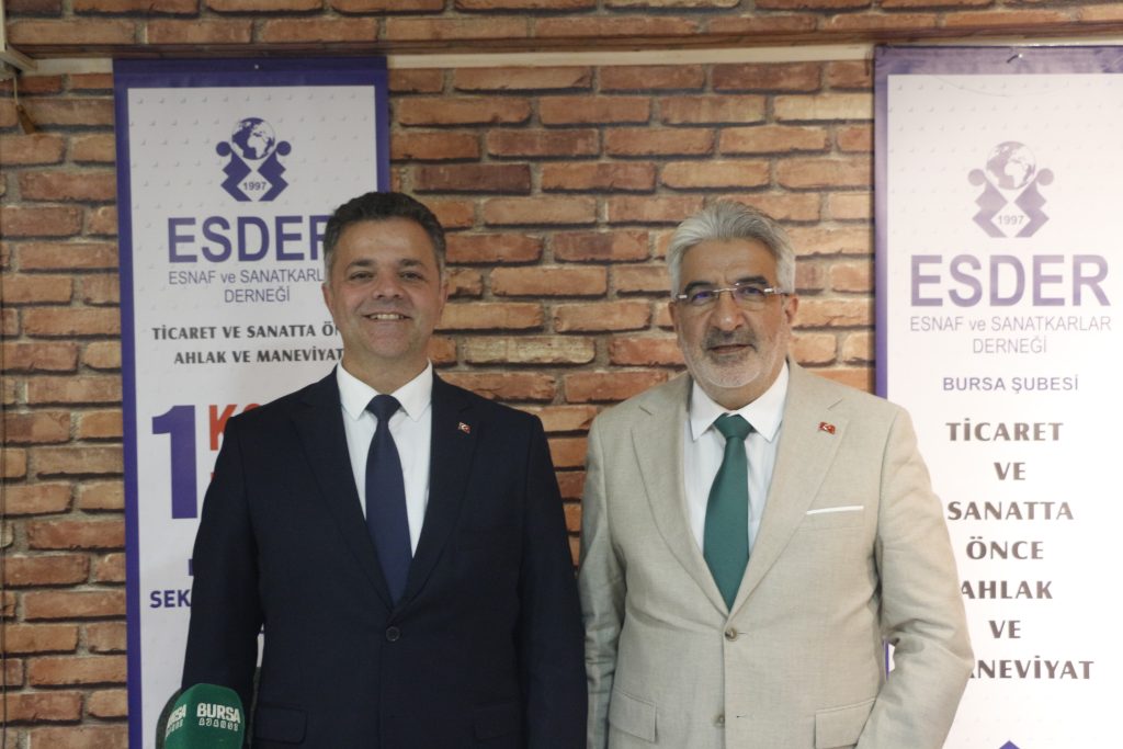 1 Konu 1 Konukta Matbaa ve Kırtasiyecilerin Sorunları Konuşuldu