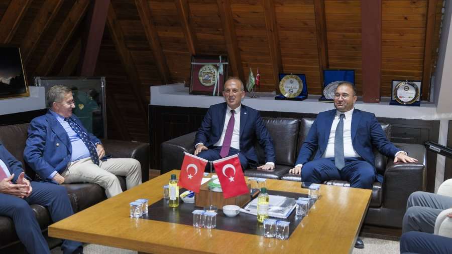 İyi Parti’den Bursaspor Ziyareti